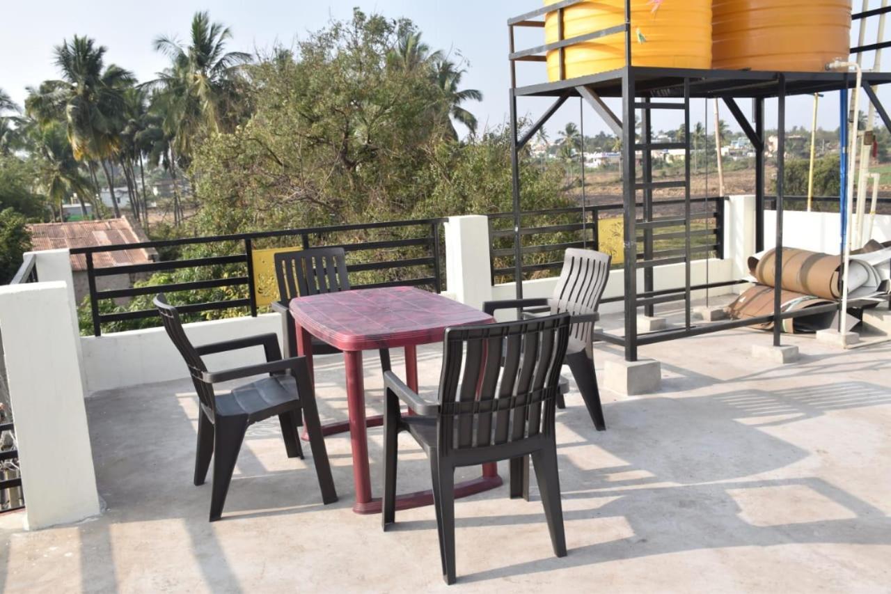 Coconut Homestay Hampi Exterior foto